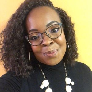 Meet your Posher, Afiya